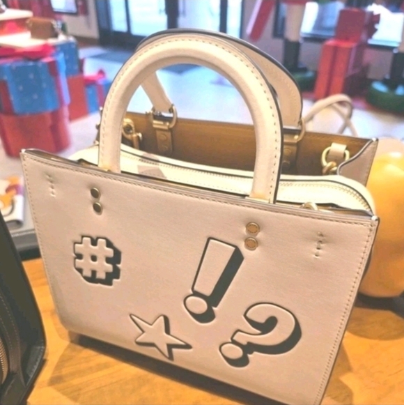 Disney X Coach Swinger Bag In Regenerative Leather With Mickey Mouse - Picture 2 of 3